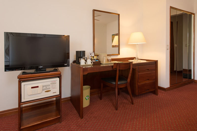 Hotel Bougainvillea San Jose Santo Domingo De Heredia Екстер'єр фото