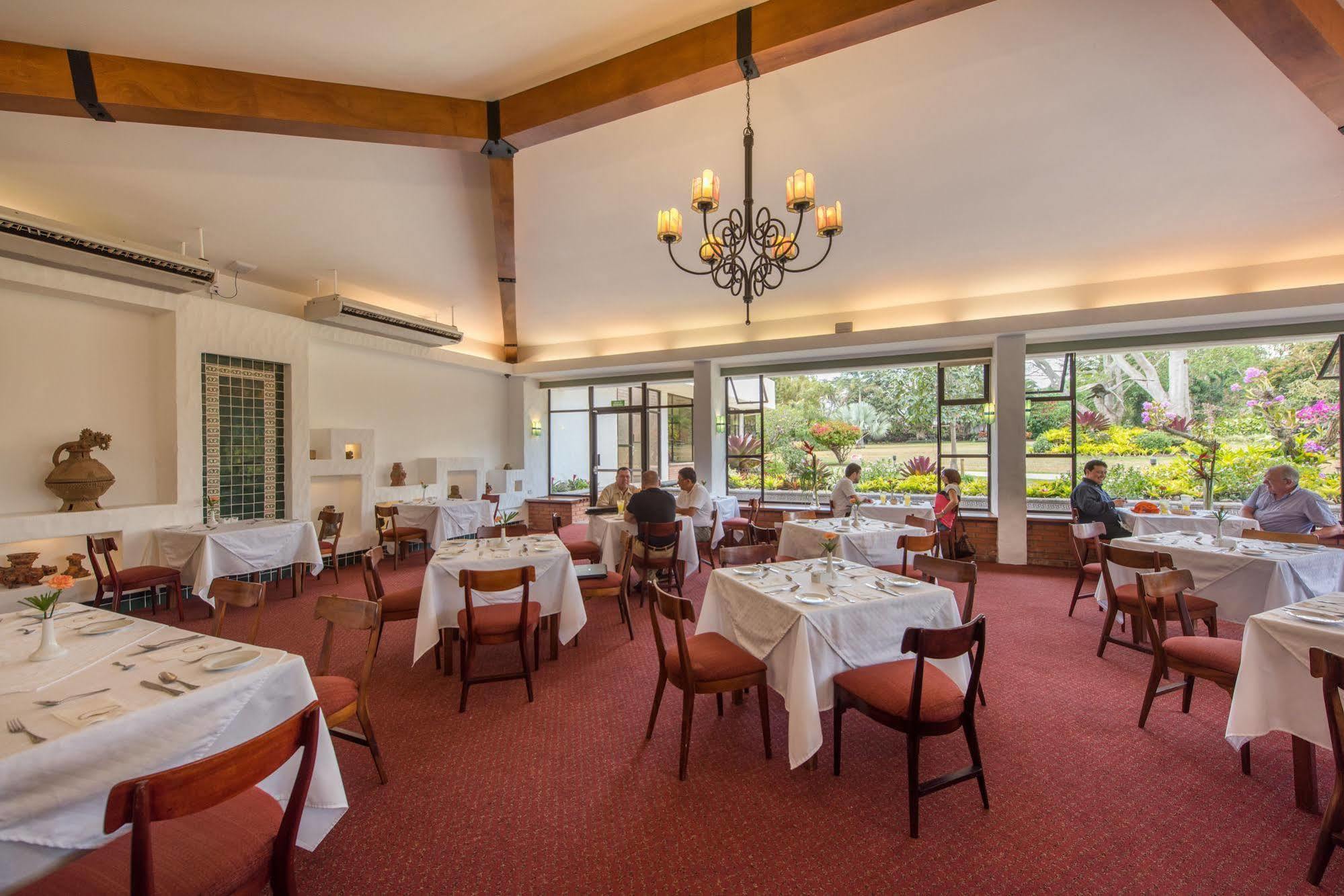 Hotel Bougainvillea San Jose Santo Domingo De Heredia Екстер'єр фото