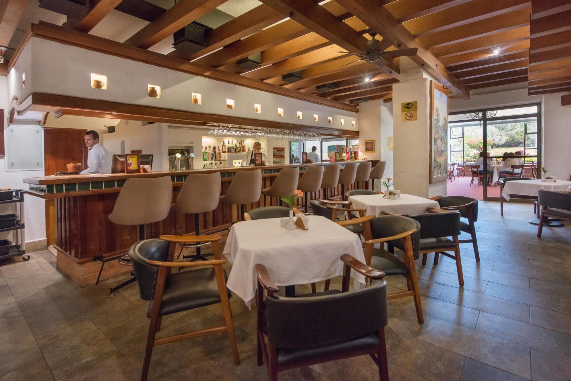 Hotel Bougainvillea San Jose Santo Domingo De Heredia Екстер'єр фото